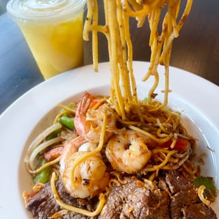 Surf ‘n Turf Garlic Noodle
